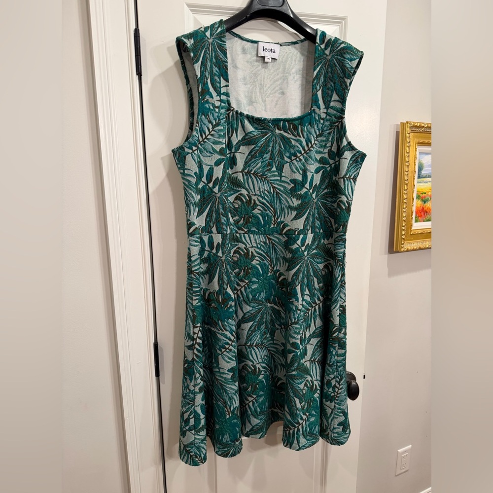 Leota Green Leaf Print Dress